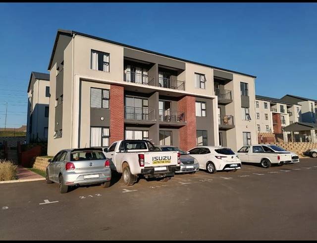 2 BEDROOM APARTMENT FOR SALE IN HAYFIELDS